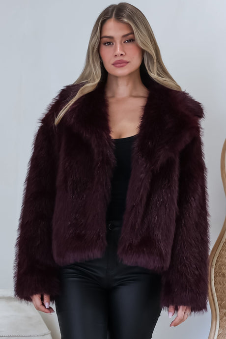 Letoile Coat - Notched Collar Faux Fur Jacket with Pockets in Burgundy
