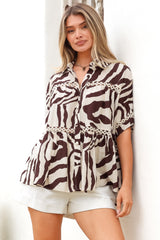 Leyana Shirt - Collared Cut Out Insert Button Down in Mustique Print
