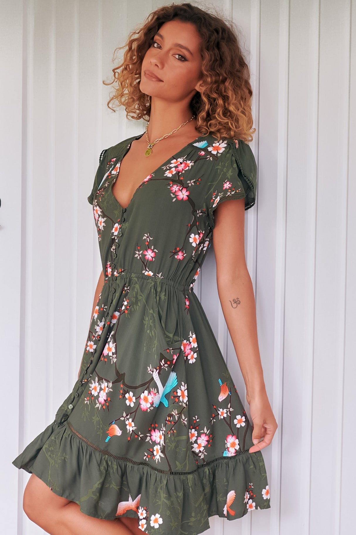 JAASE - Lizzie Mini Dress: Butterfly Cap Sleeve Button Down Dress with Pockets in Birds Paradise Print