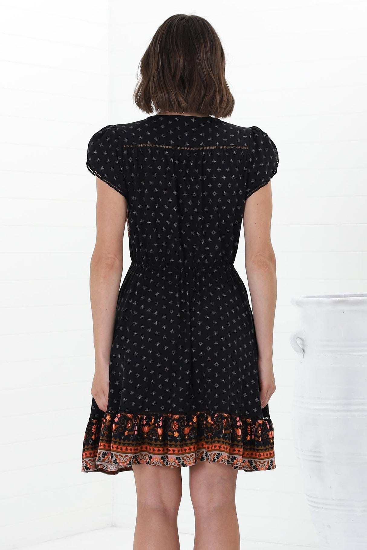 JAASE - Lizzie Mini Dress: Butterfly Cap Sleeve Button Down Dress with Pockets in Emmery Print