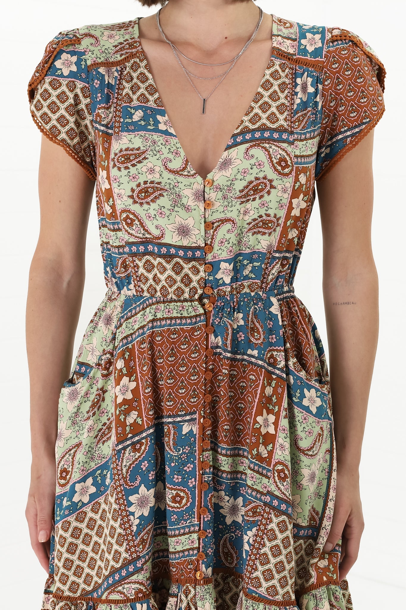 JAASE - Lizzie Mini Dress: Butterfly Cap Sleeve Button Down Dress with Pockets in Izabelle Print