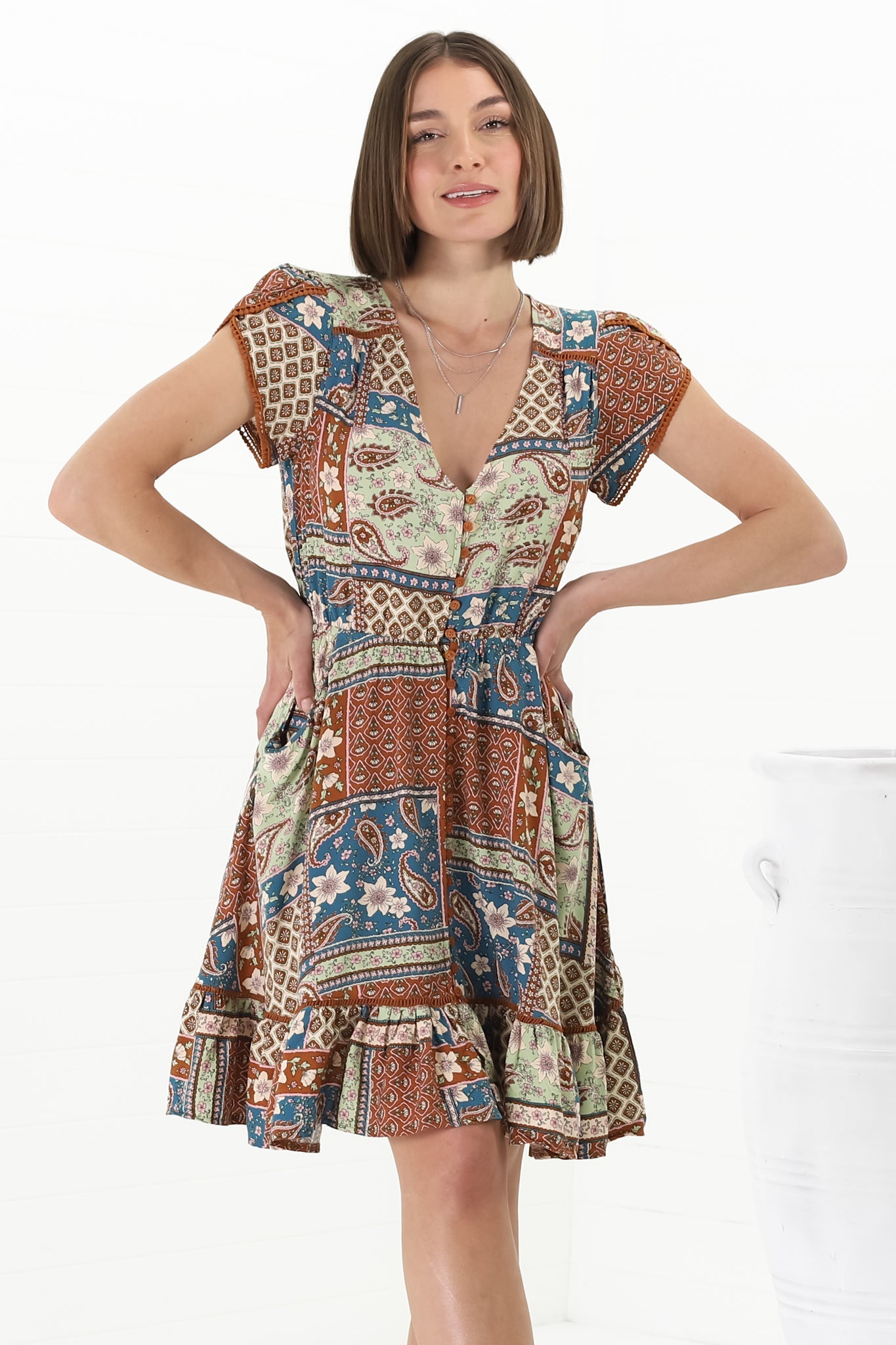 JAASE - Lizzie Mini Dress: Butterfly Cap Sleeve Button Down Dress with Pockets in Izabelle Print