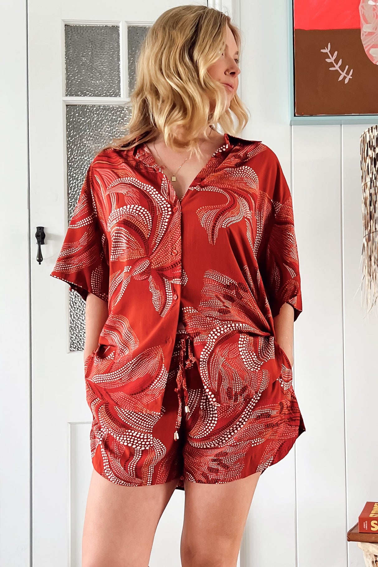 Charlie Shorts - Elasticated High Waist Short with Scoop Hem and Pockets in Hibiscus Print