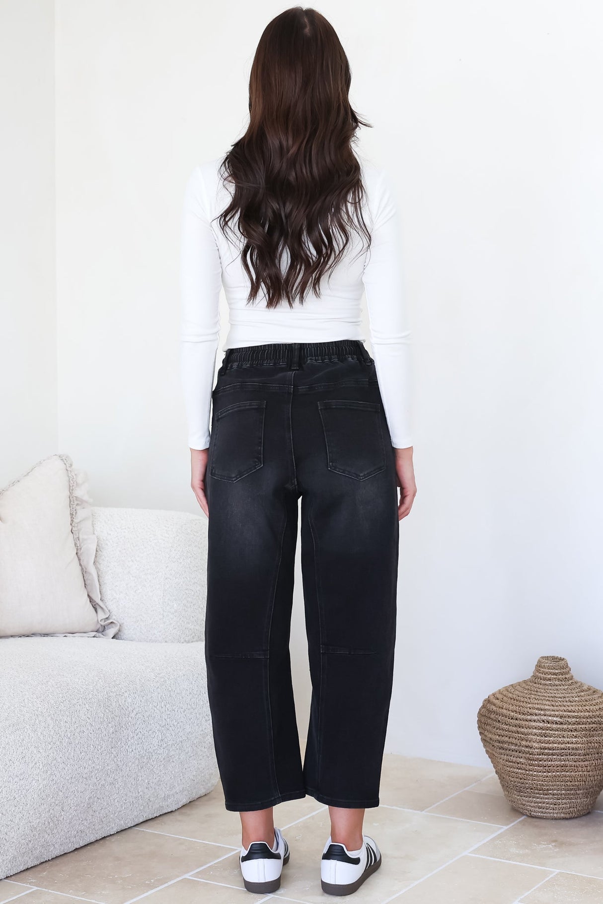 Lowen Barrel Jeans - Elasticated Waist Patch Pocket & Knee Detail Jeans in Black