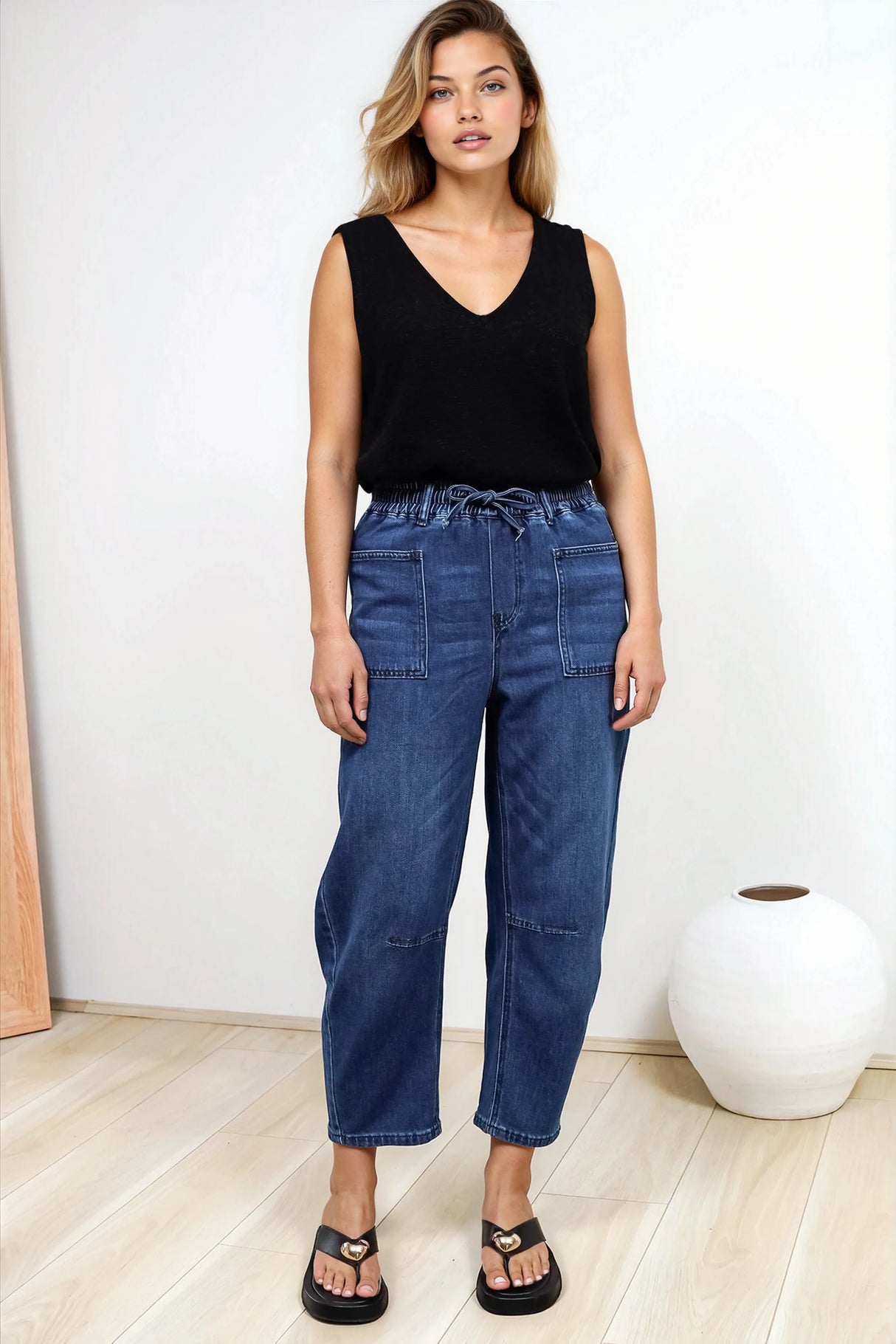 Lowen Barrel Jeans - Elasticated Waist Patch Pocket & Knee Detail Jeans in Dark Denim