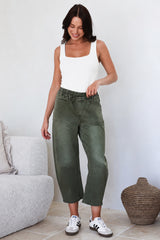 Lowen Barrel Jeans - Elasticated Waist Patch Pocket & Knee Detail Jeans in Khaki