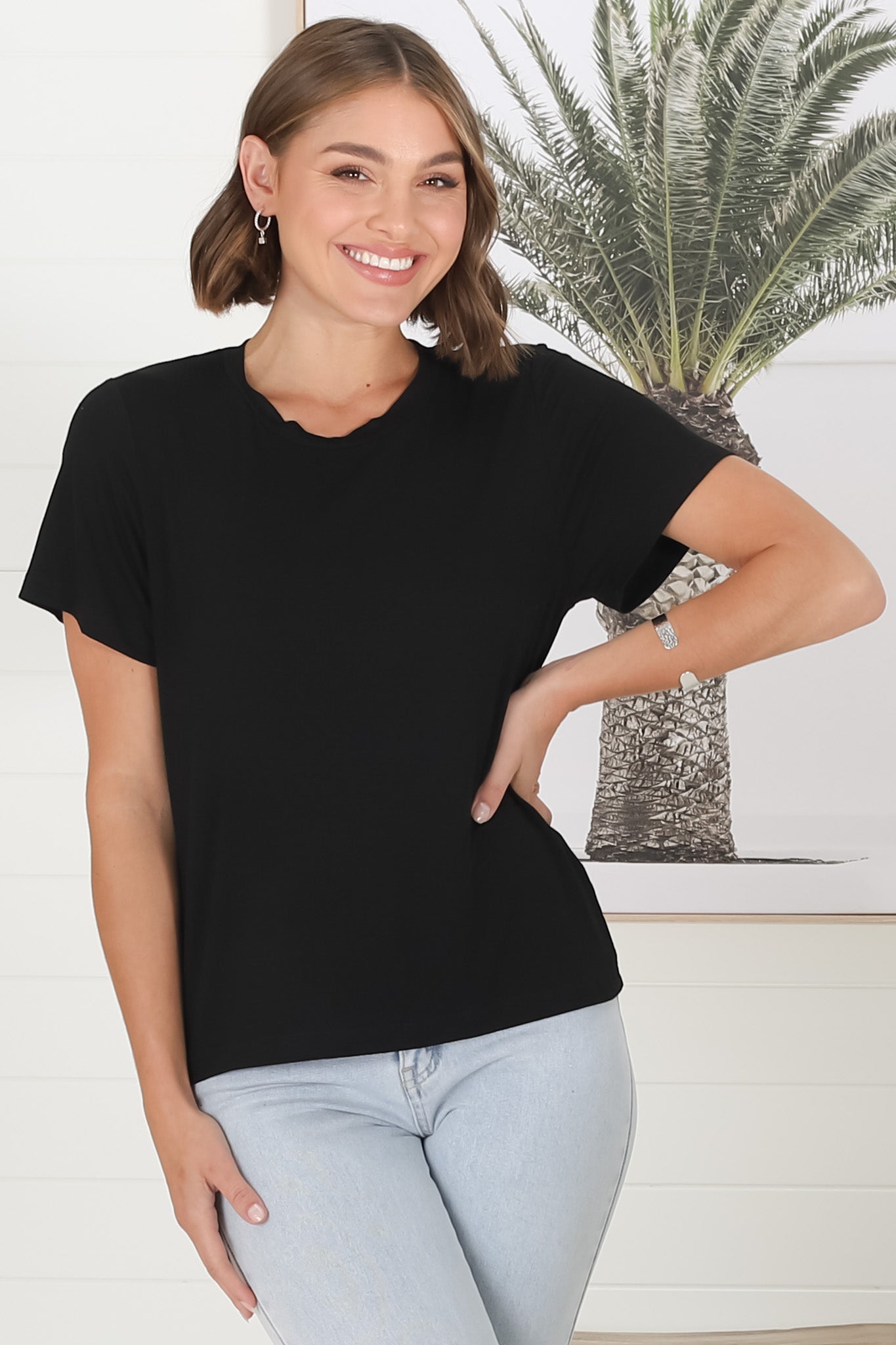 Luma T-Shirt - Relaxed Crew Neck Short Sleeve Tee in Black