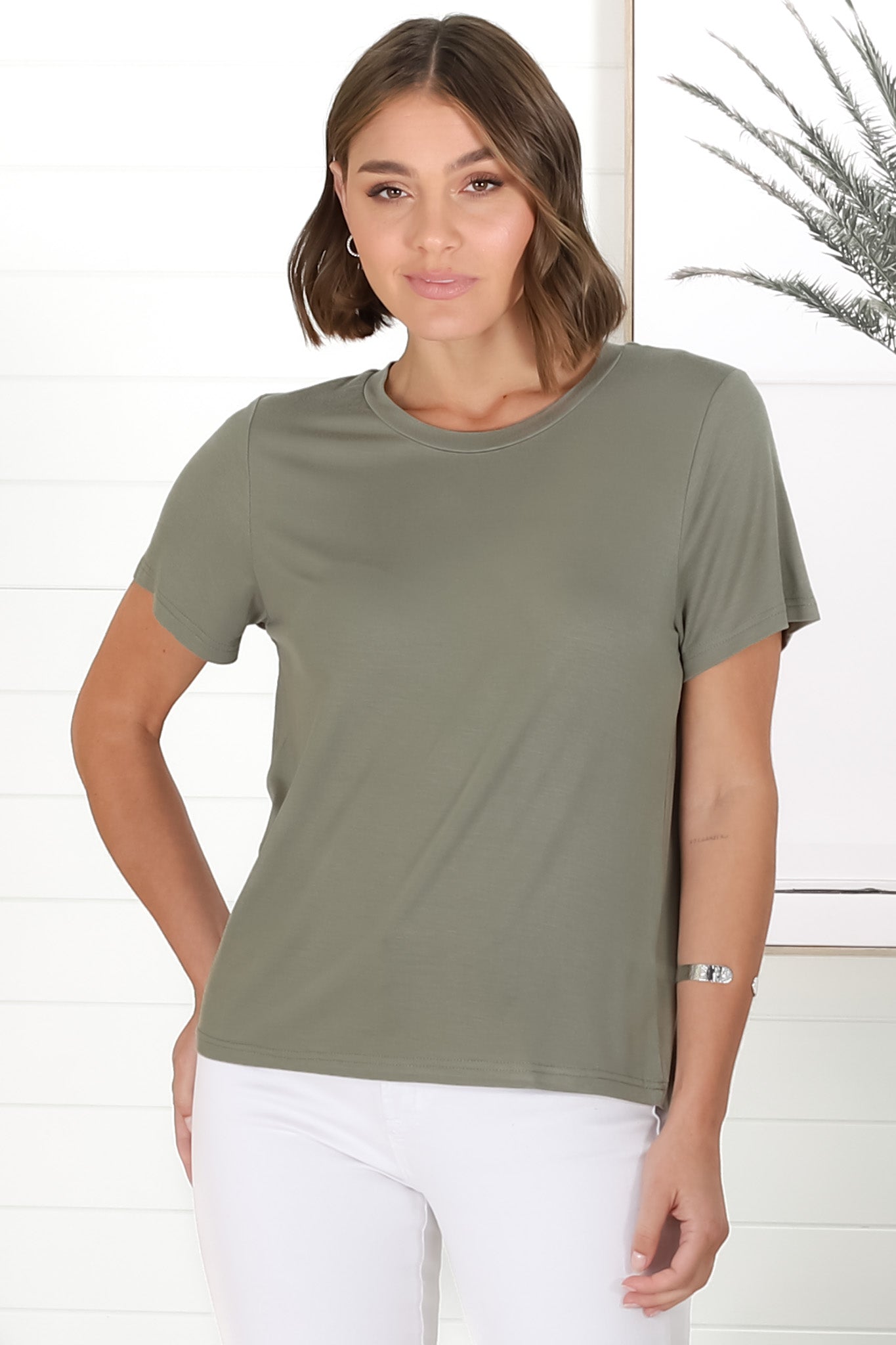 Luma T-Shirt - Relaxed Crew Neck Short Sleeve Tee in Khaki