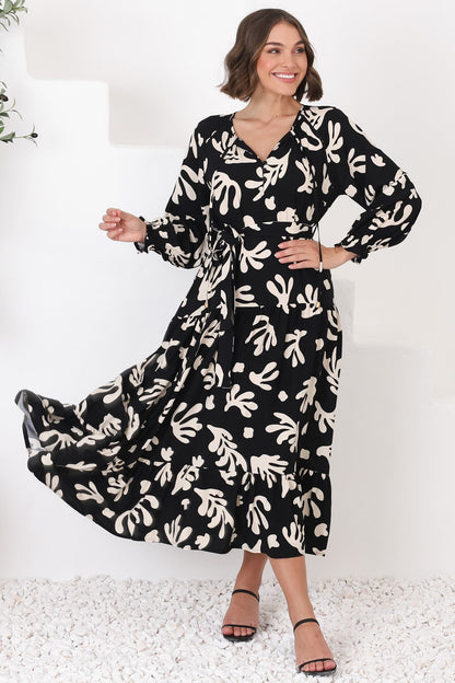 Lunan Maxi Dress - Long Smock Dress with Matching Waist Tie in Stassie Print