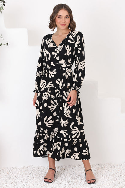 Lunan Maxi Dress - Long Smock Dress with Matching Waist Tie in Stassie Print