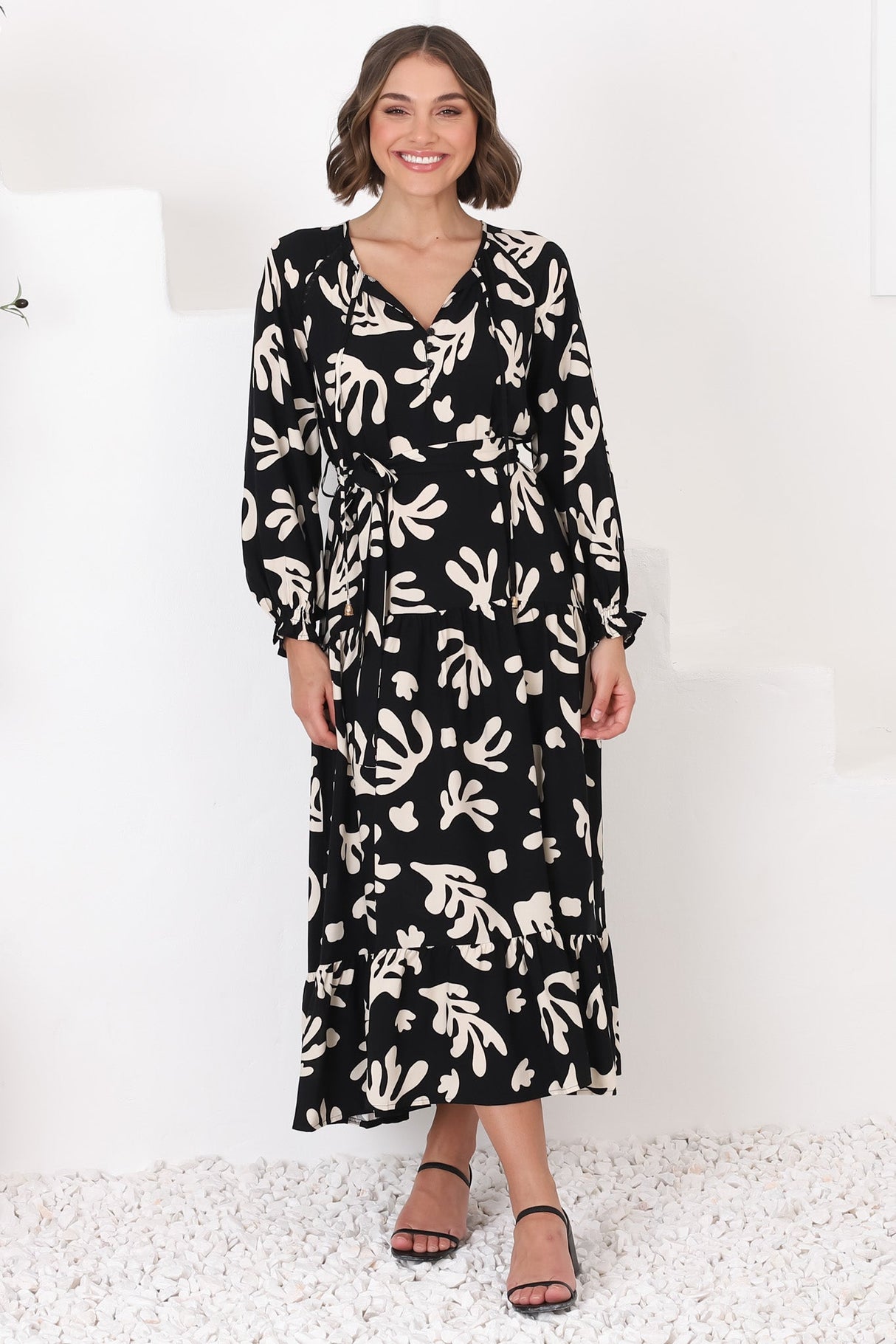 Lunan Maxi Dress - Long Smock Dress with Matching Waist Tie in Stassie Print