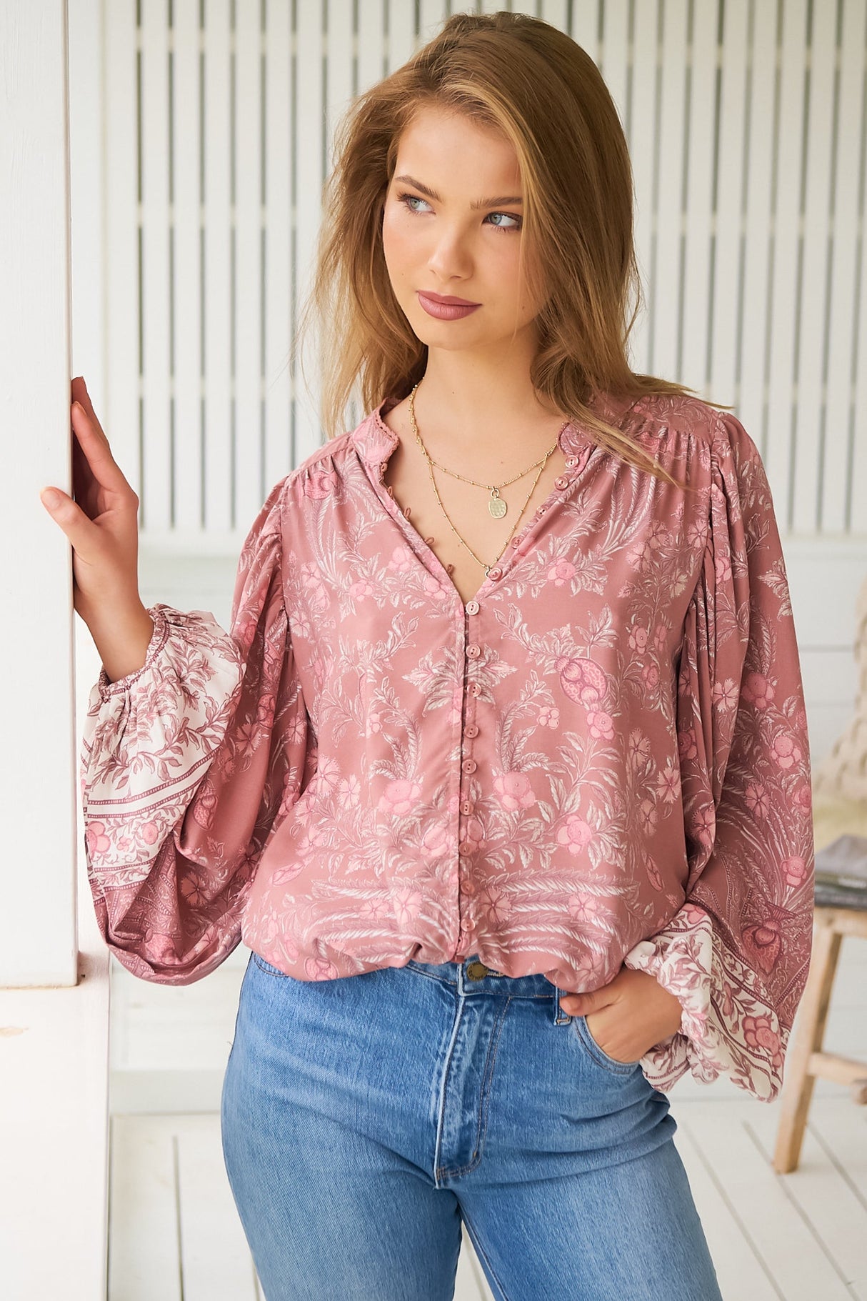 JAASE - Mahlia Blouse: Mandarin Collar Buttoned Down Balloon Sleeve Top in Angelina Print
