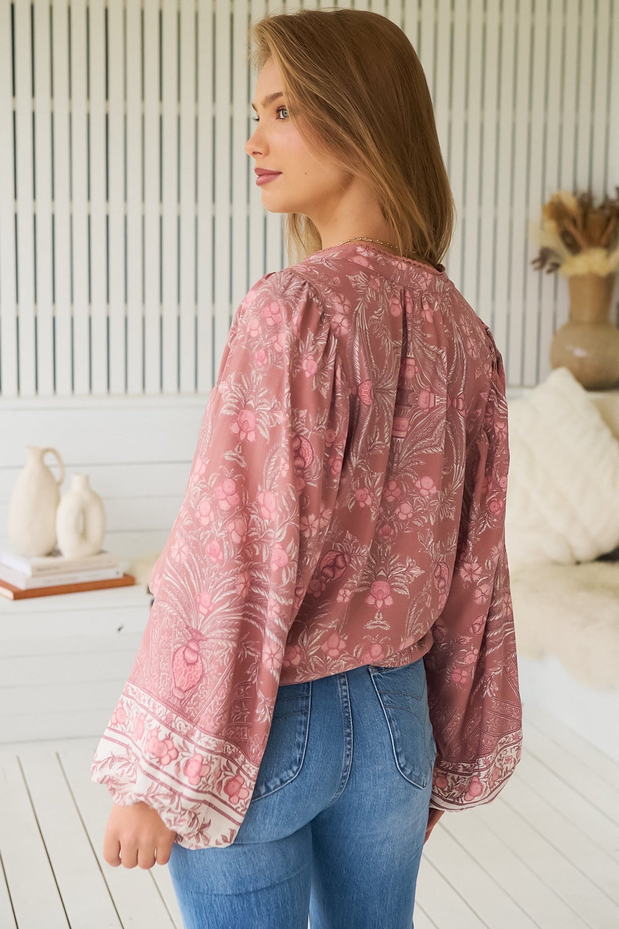 JAASE - Mahlia Blouse: Mandarin Collar Buttoned Down Balloon Sleeve Top in Angelina Print