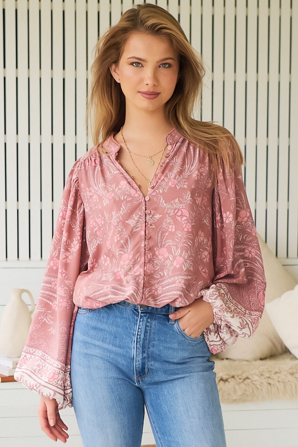 JAASE - Mahlia Blouse: Mandarin Collar Buttoned Down Balloon Sleeve Top in Angelina Print
