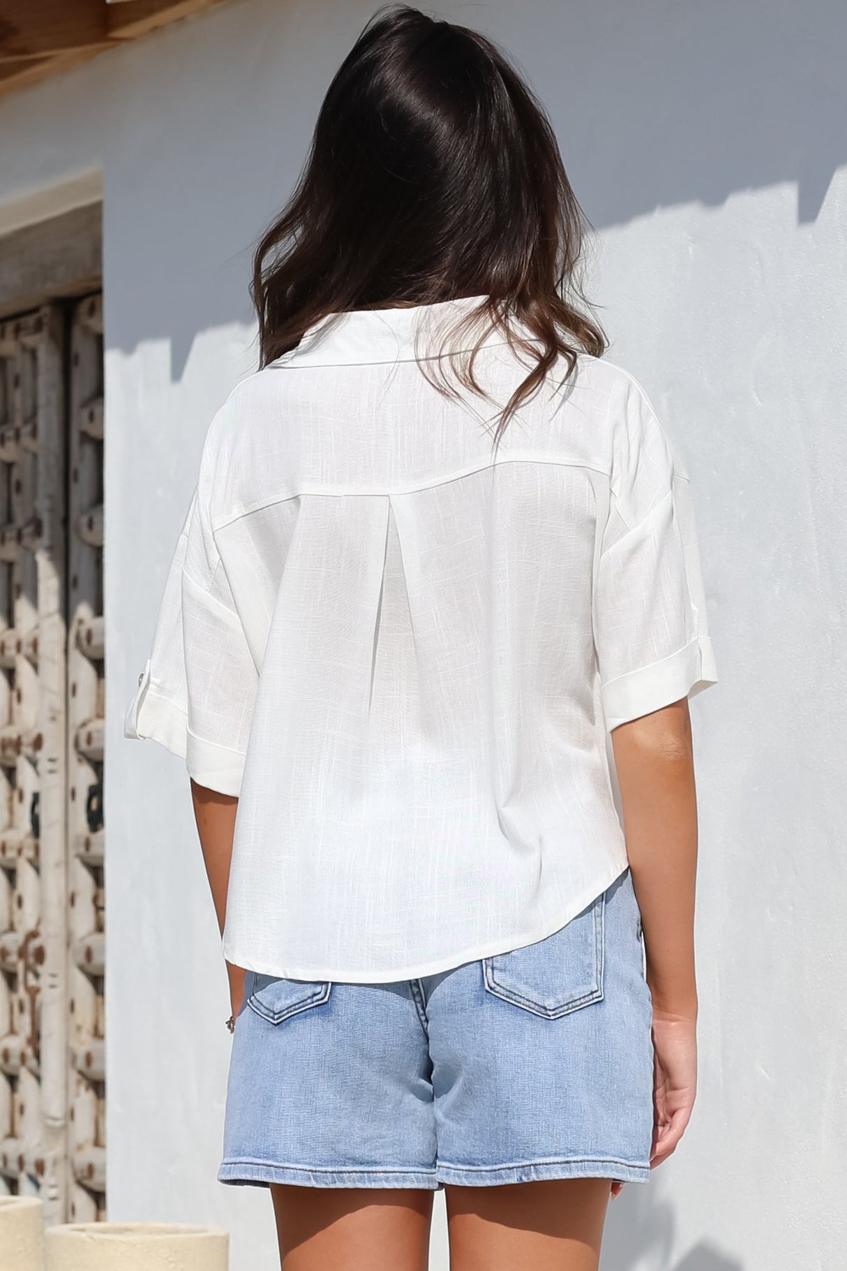 Marion Shirt - Collared Buttoned Down Shirt with Pockets in White