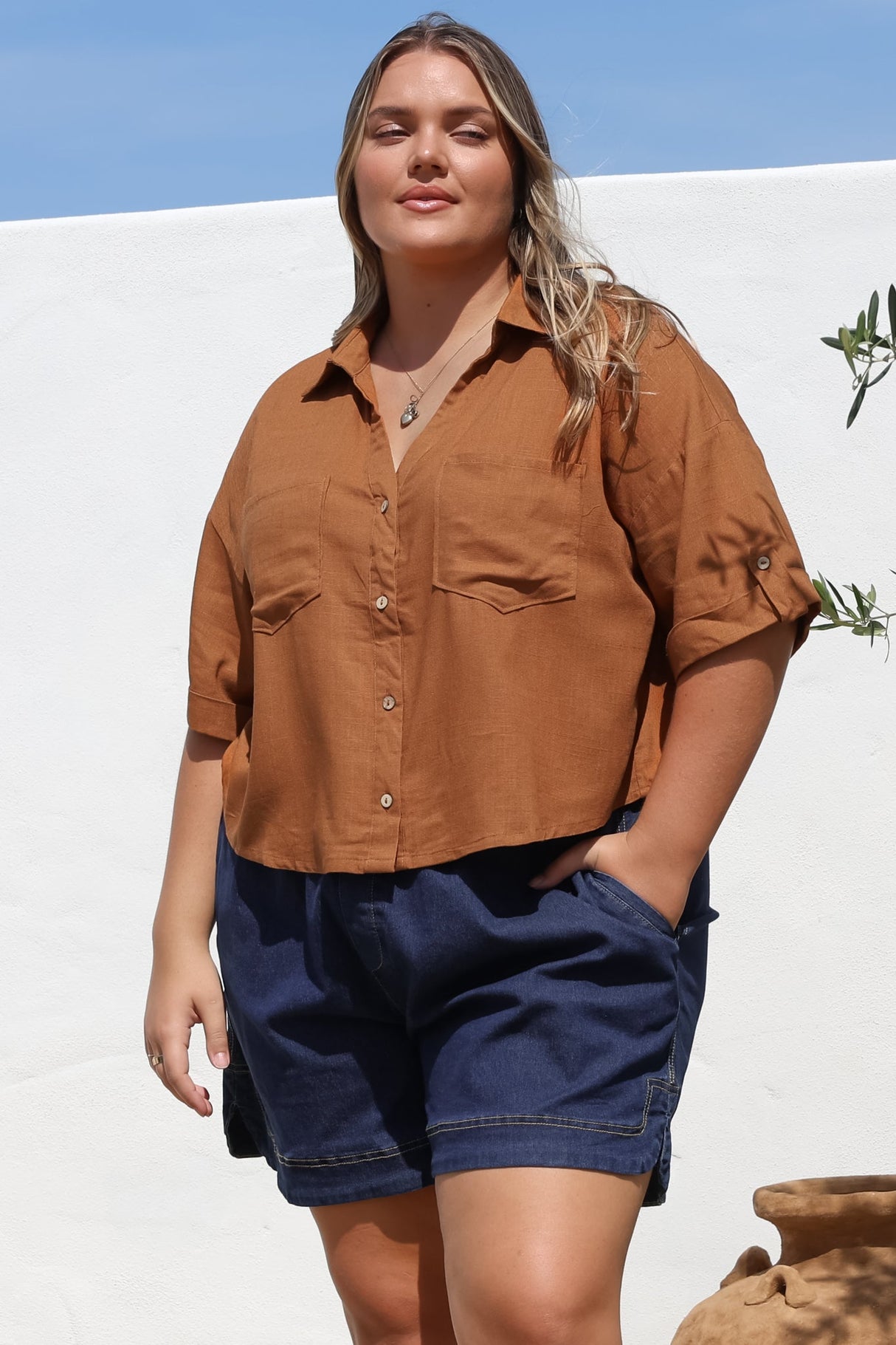 Marion Shirt - Collared Buttoned Down Shirt with Pockets in Rust