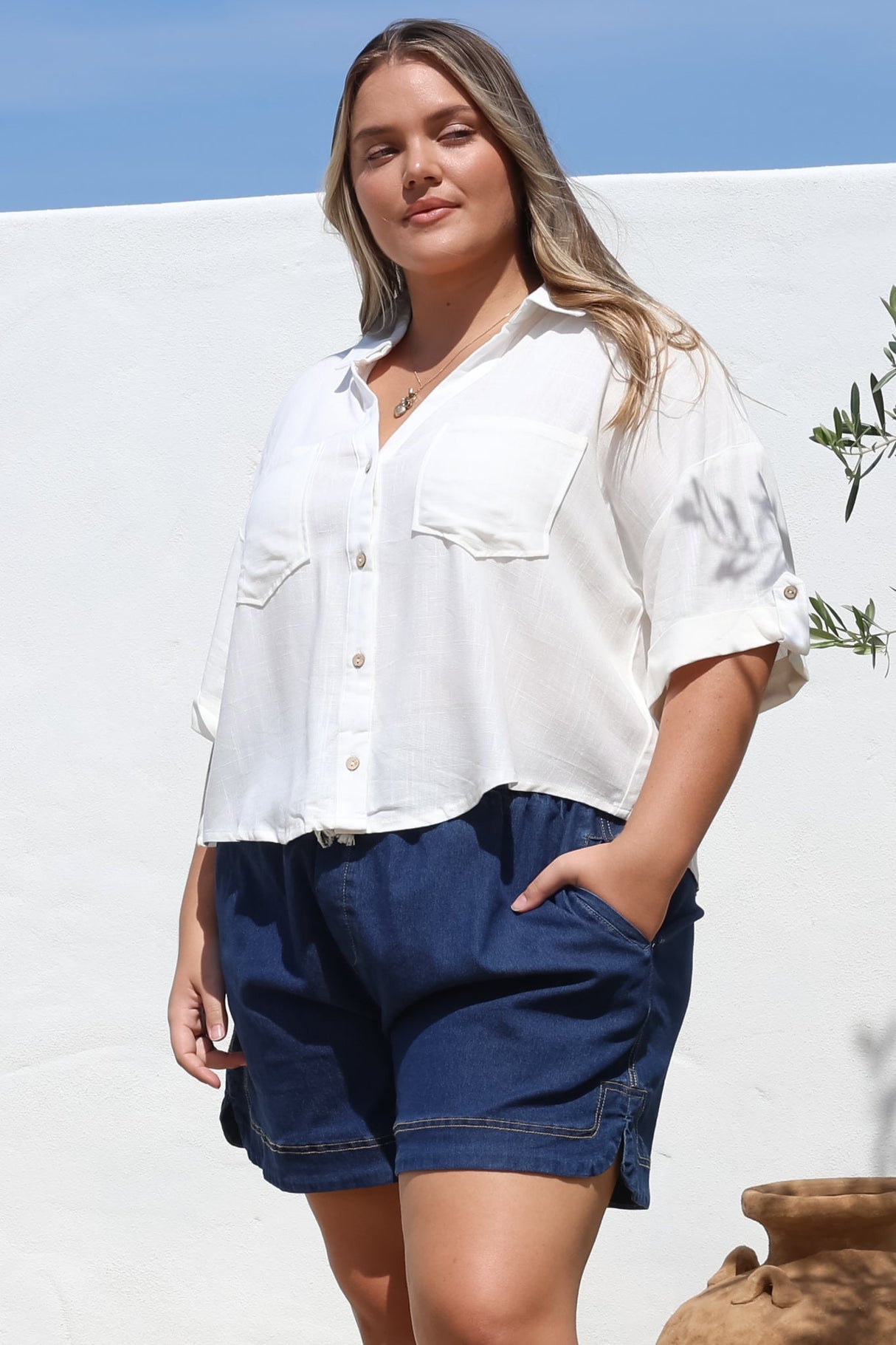 Marion Shirt - Collared Buttoned Down Shirt with Pockets in White