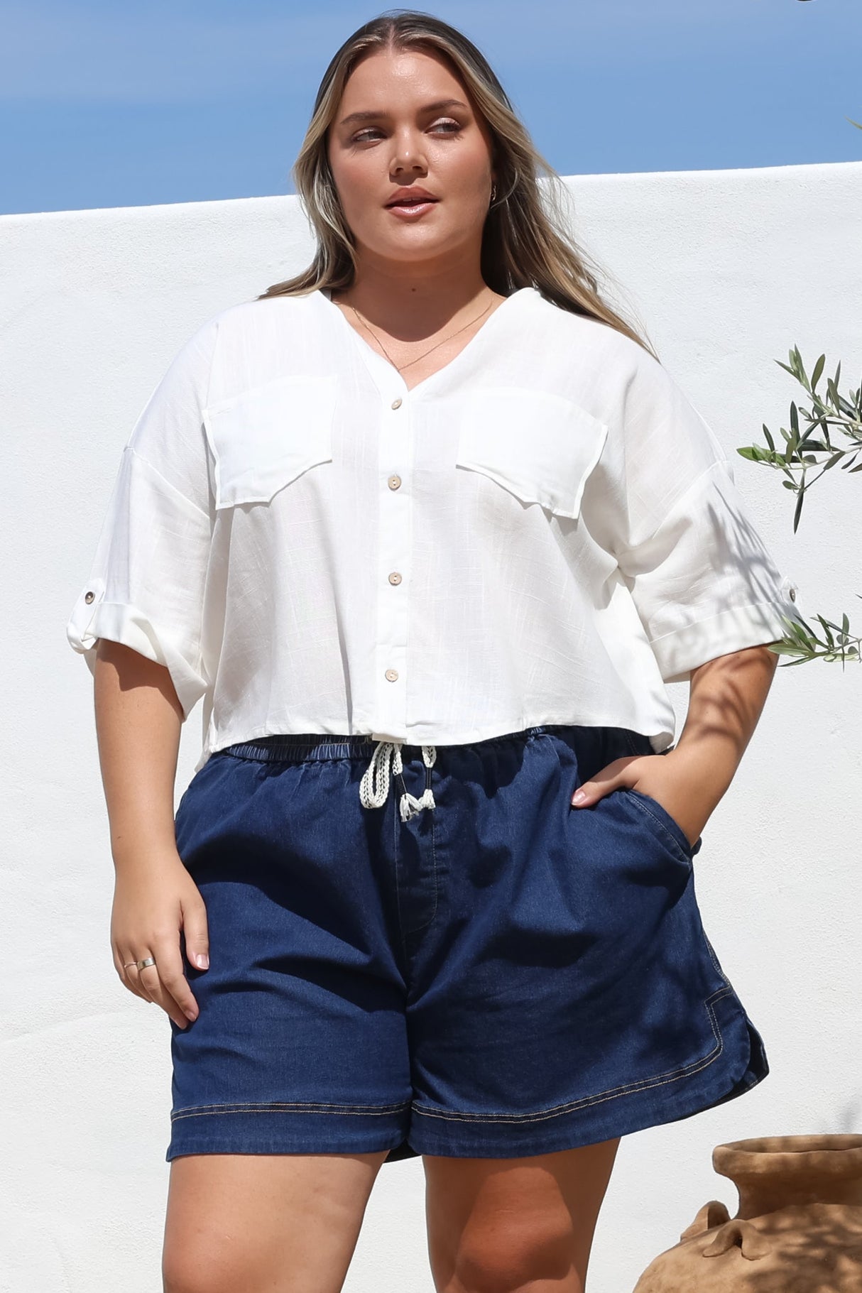 Marion Shirt - Collared Buttoned Down Shirt with Pockets in White