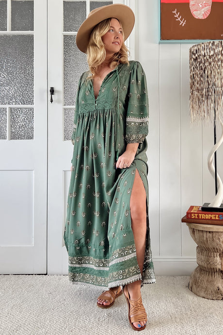 JAASE - Meadow Maxi Dress: Lace Insert Detailed Dress with Side Splits in Viridian Print