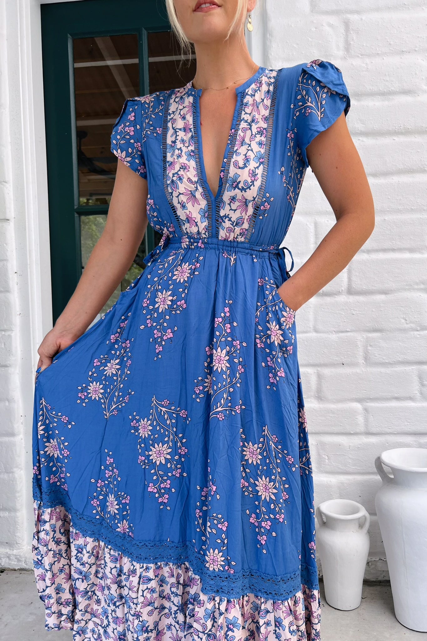 JAASE - Mika Maxi Dress: Deep V Neckline Burmuda Collar Dress with Waist Tie in Hailee Print
