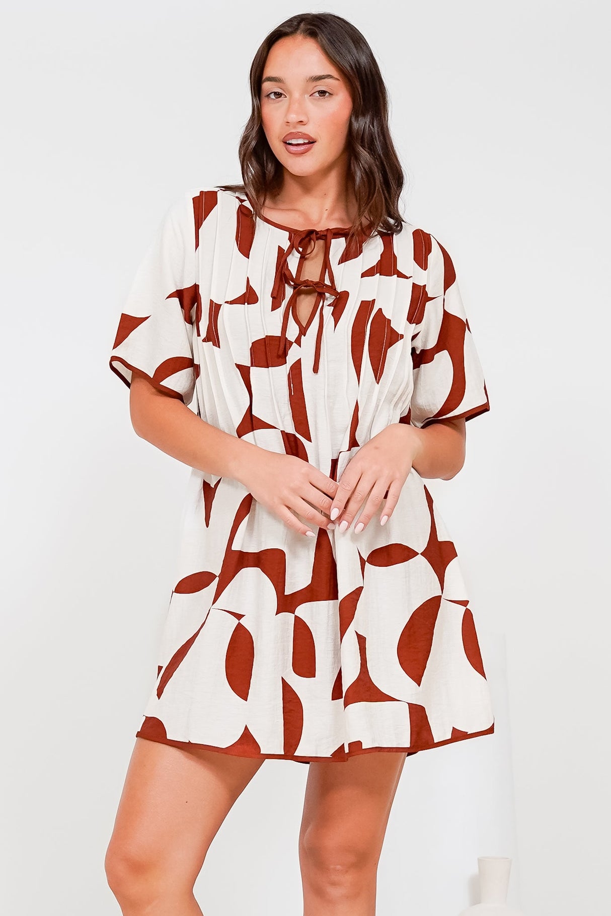 Mitchell Mini Dress - Short Sleeve Boxy Dress with Pleat Detailing in Oasis Print