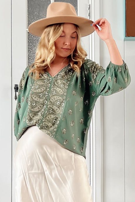 JAASE - Montie Blouse: Mandarin Collar Lace Trim Detailed Top in Viridian Print
