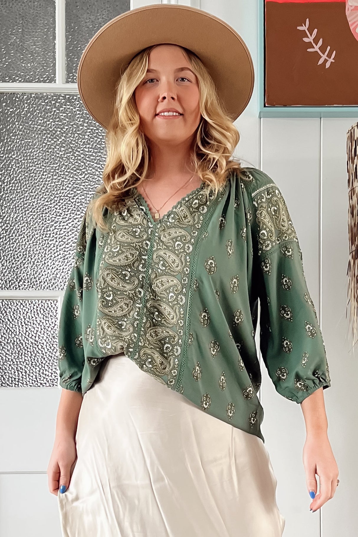 JAASE - Montie Blouse: Mandarin Collar Lace Trim Detailed Top in Viridian Print