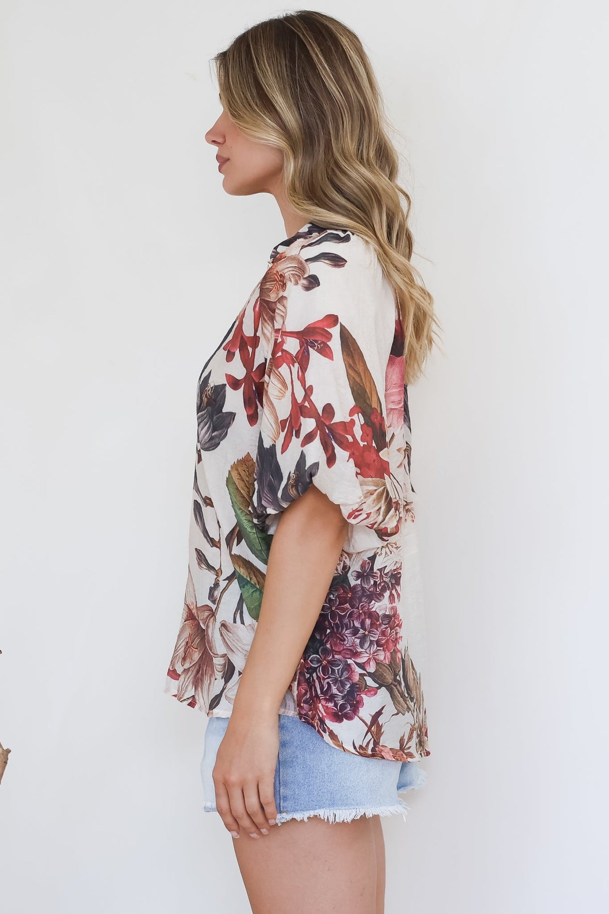 Nayra Blouse - Mandarin Collar Buttoned Down with Puff Sleeves in Leonor Print