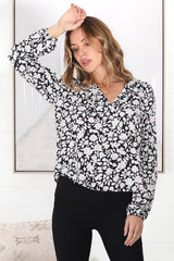 Nelly Top - Easy Wear V Neck Pull Over Top in Zora Print