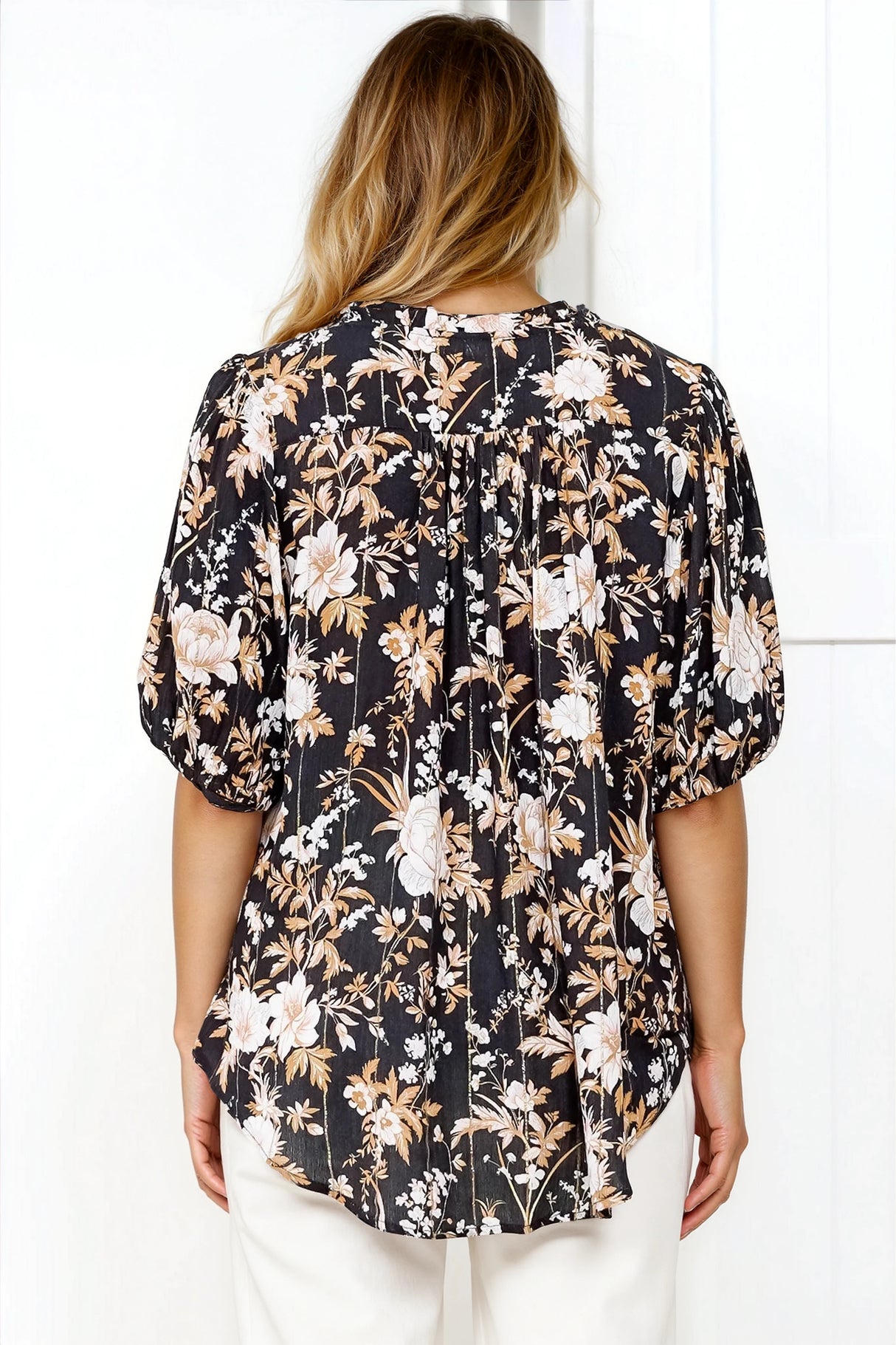Neo Blouse - High Frill Collar Button Down Shirt in Sorrento Print Black