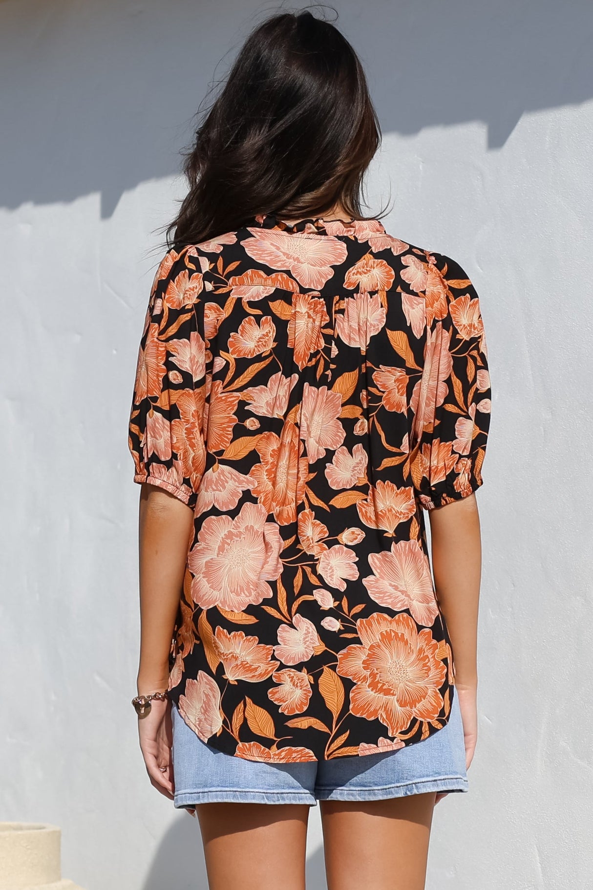 Neo Blouse - High Frill Collar Button Down Shirt in Yasmin Print Black