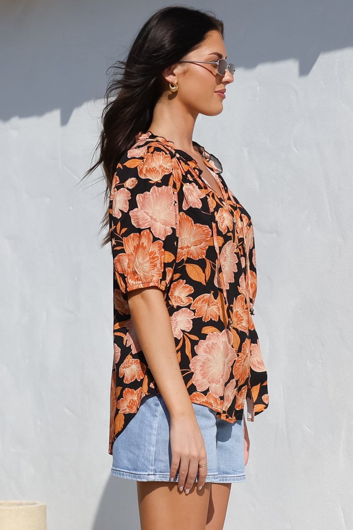 Neo Blouse - High Frill Collar Button Down Shirt in Yasmin Print Black