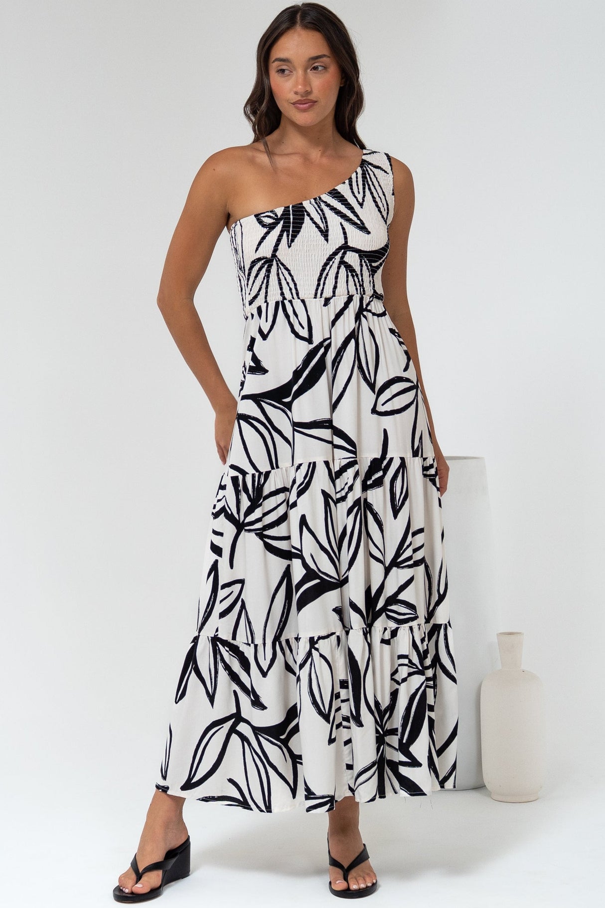 Kleo Midi Dress - One Shoulder Elasticated Bodice A-Line Dress in Halsey Print