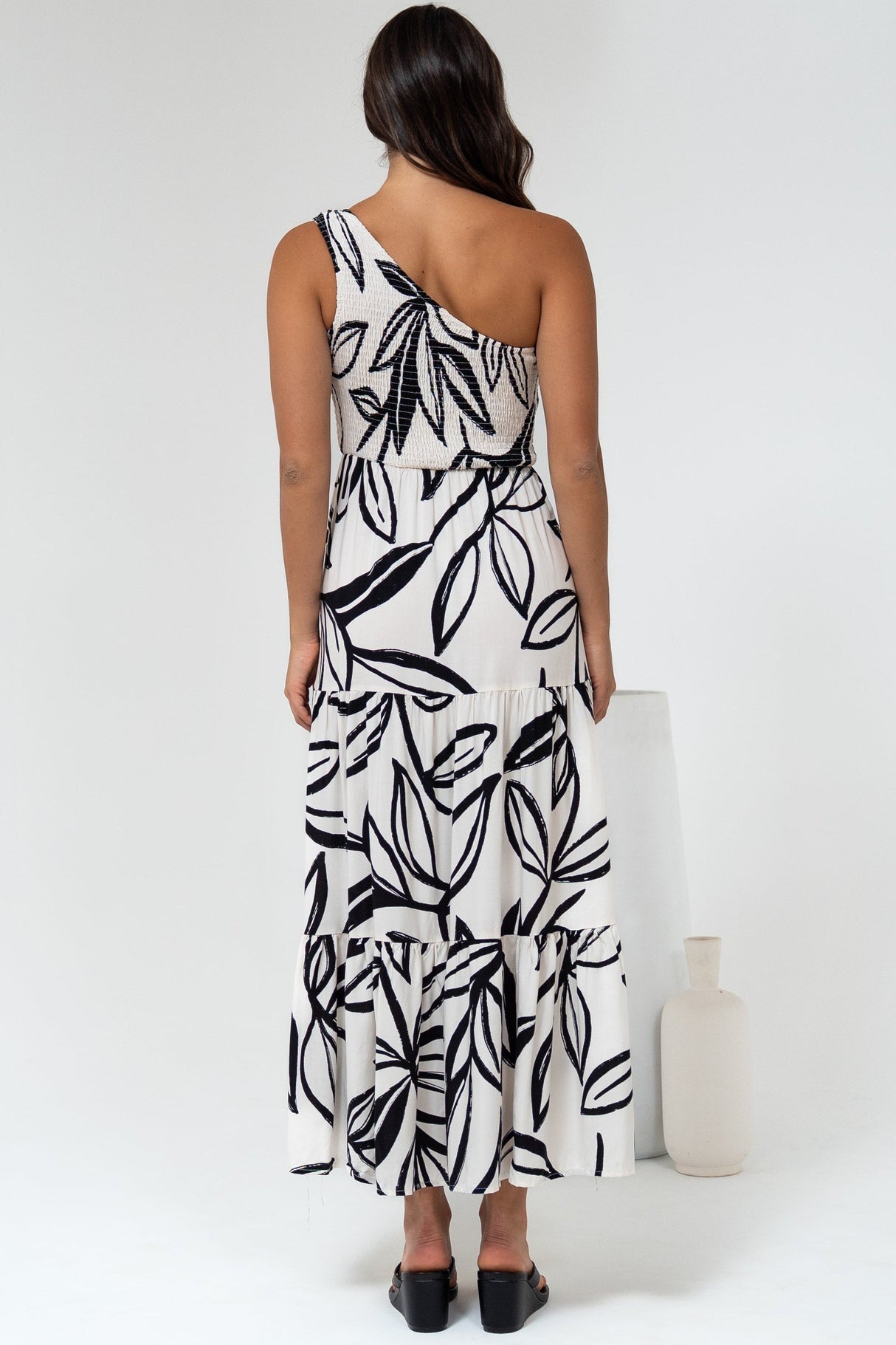 Kleo Midi Dress - One Shoulder Elasticated Bodice A-Line Dress in Halsey Print