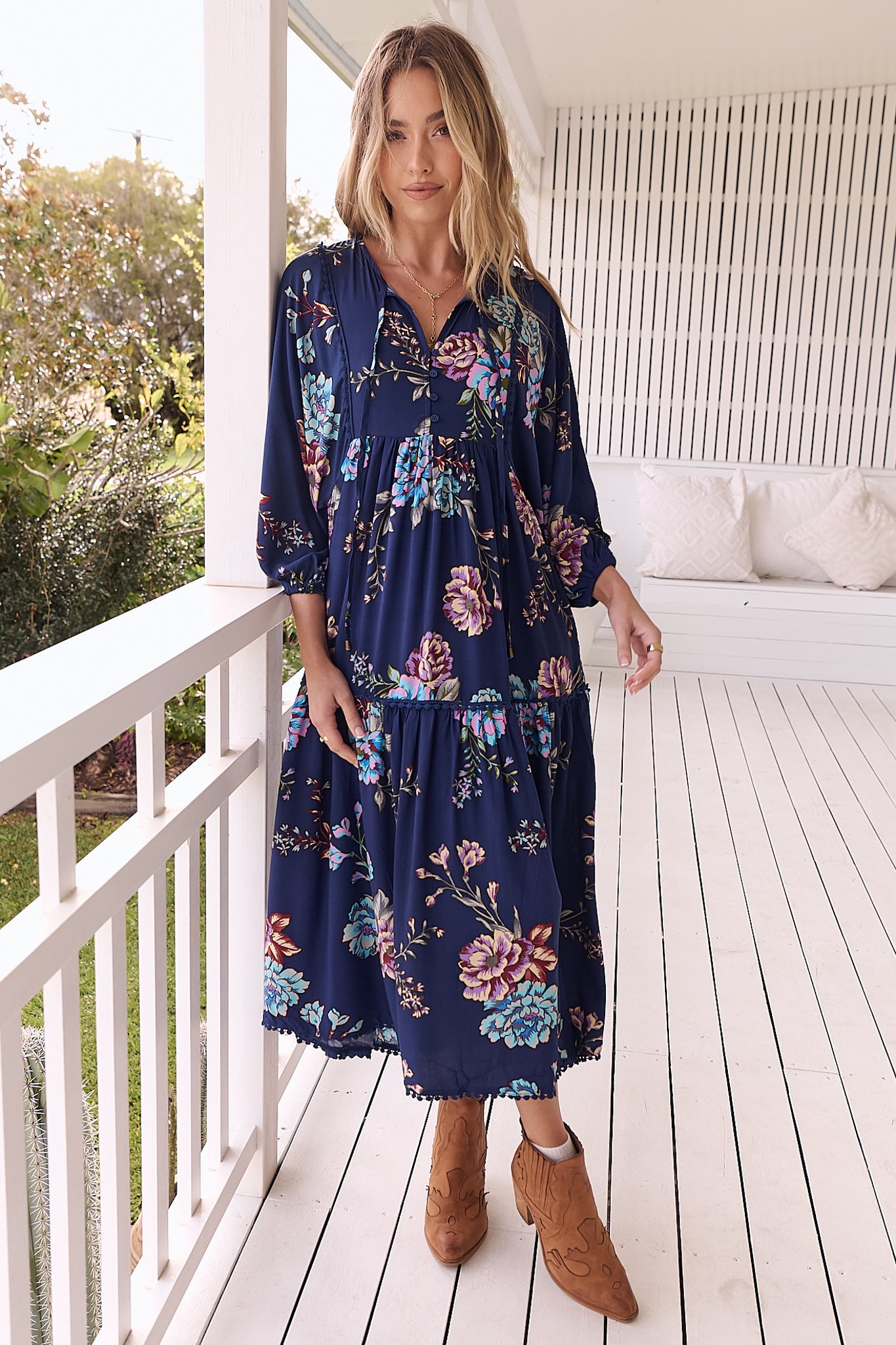 JAASE - Palace Midi Dress: Pom Pom Spliced Batwing Sleeve Dress with Neck Tie in Botanica Print