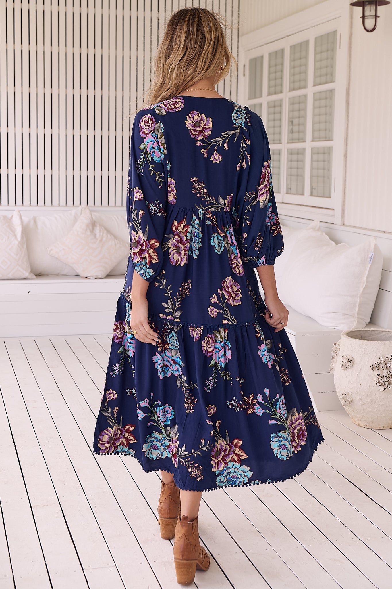 JAASE - Palace Midi Dress: Pom Pom Spliced Batwing Sleeve Dress with Neck Tie in Botanica Print