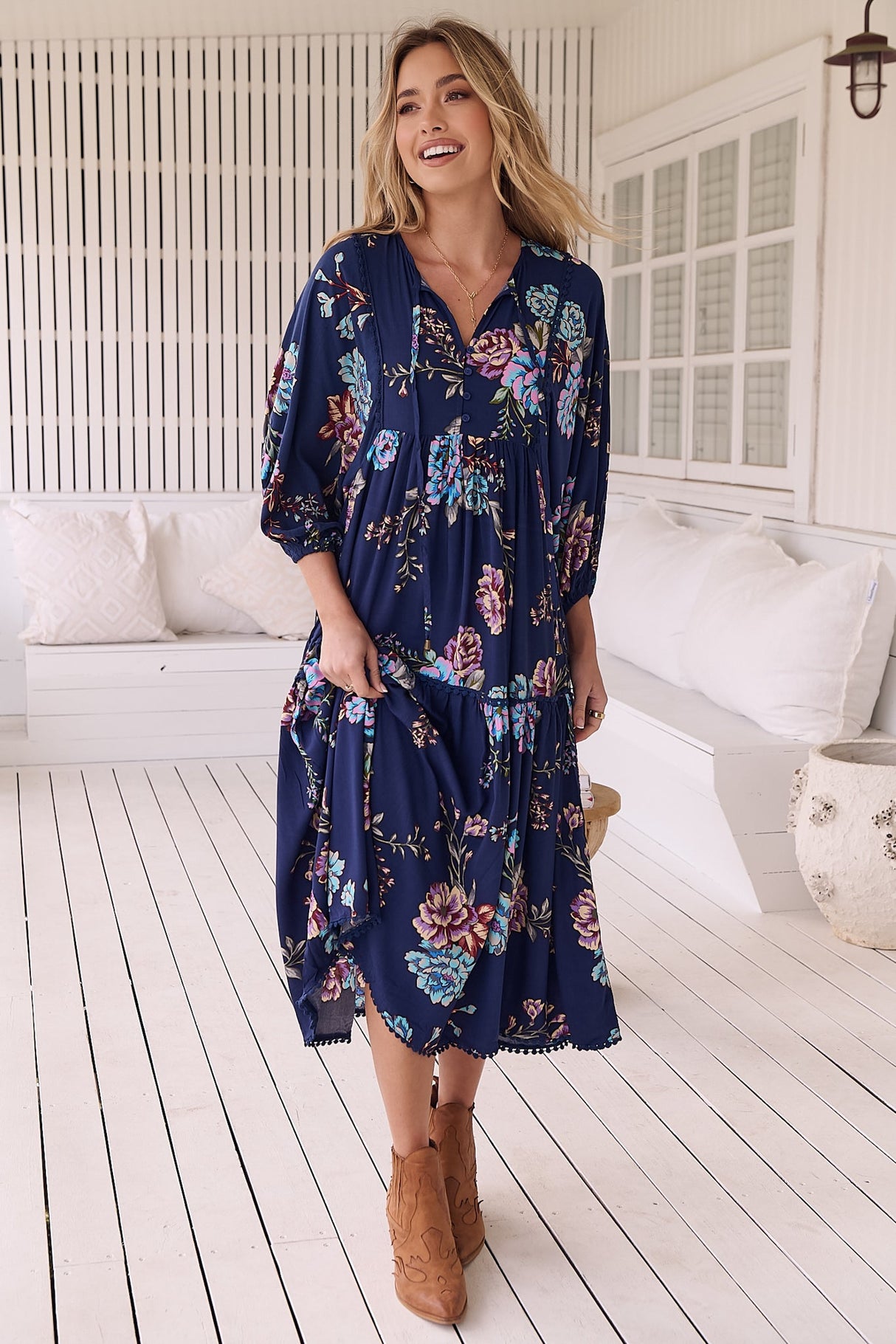 JAASE - Palace Midi Dress: Pom Pom Spliced Batwing Sleeve Dress with Neck Tie in Botanica Print