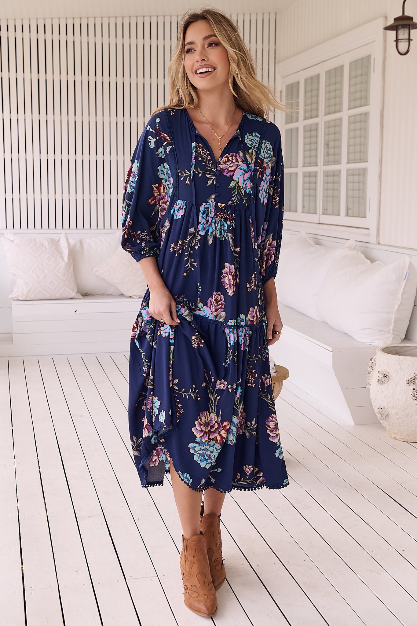 JAASE - Palace Midi Dress: Pom Pom Spliced Batwing Sleeve Dress with Neck Tie in Botanica Print