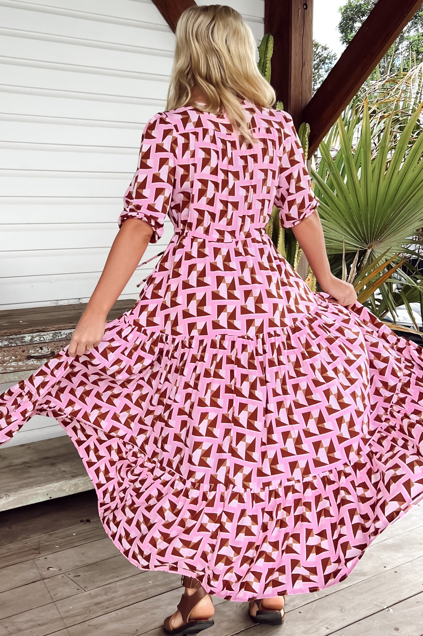 JAASE - Tessa Maxi Dress: A Line Pull Tie Waist Dress in Euphoria Print