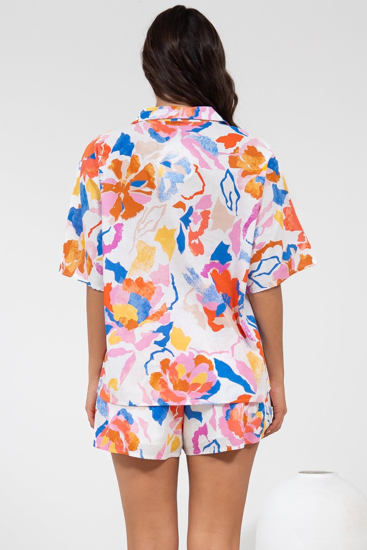 Remira Shirt - Collared Boxy Cut Short Sleeve Shirt in Isadora Print