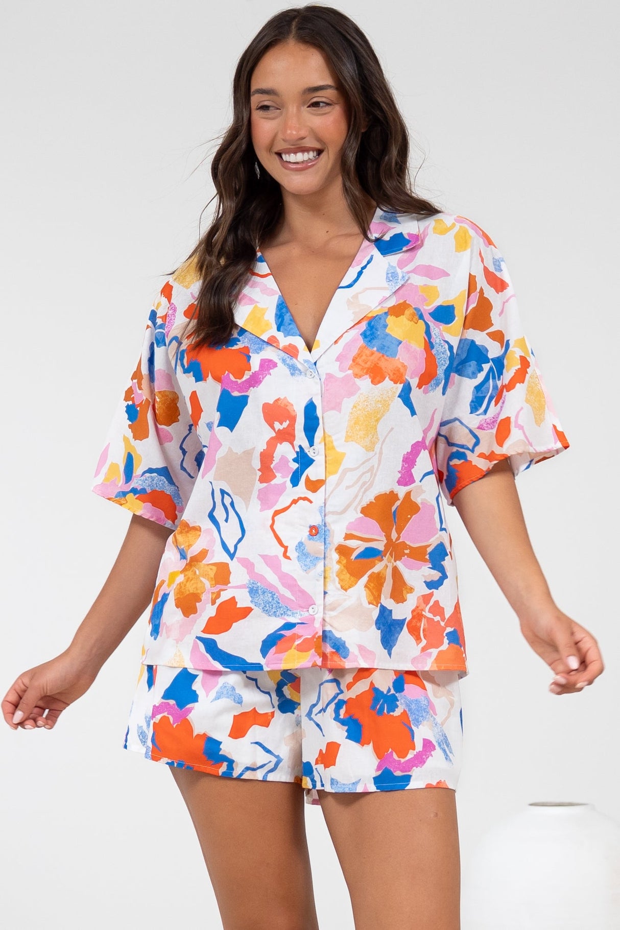 Remira Shirt - Collared Boxy Cut Short Sleeve Shirt in Isadora Print