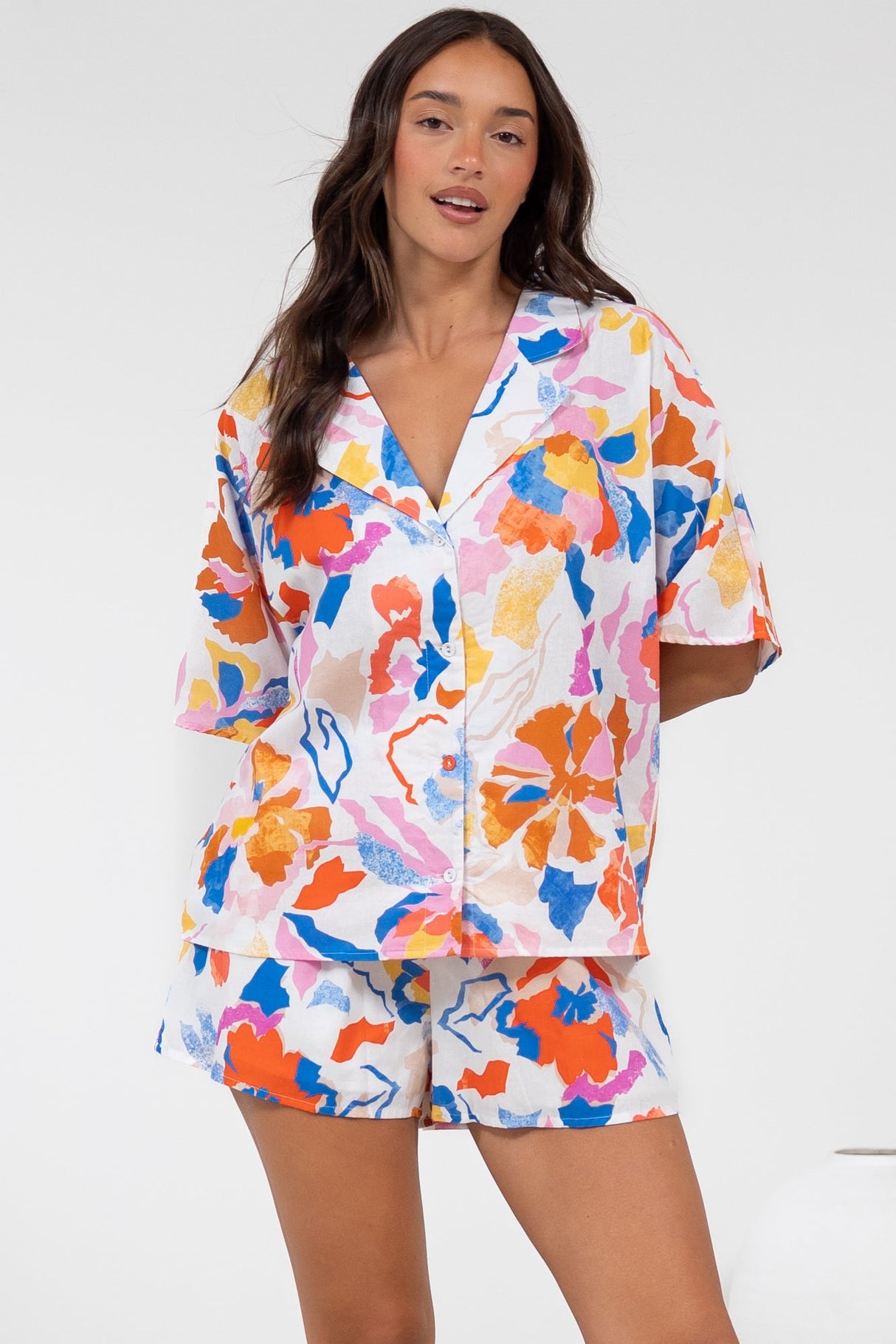 Remira Shirt - Collared Boxy Cut Short Sleeve Shirt in Isadora Print