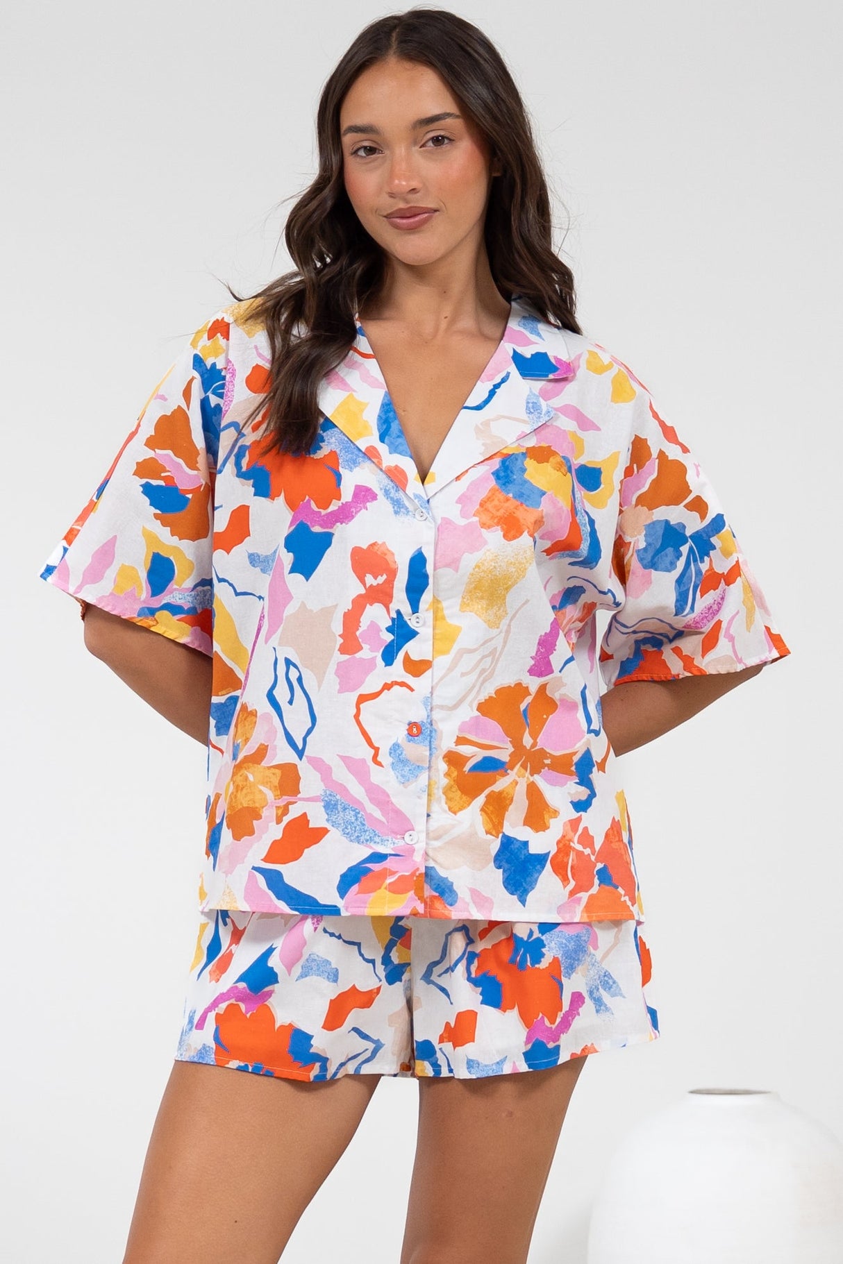 Remira Shirt - Collared Boxy Cut Short Sleeve Shirt in Isadora Print