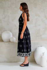 Laurina Midi Dress - Deep V-Neck A-Line Dress with Waist Tie in Fresca Print Black