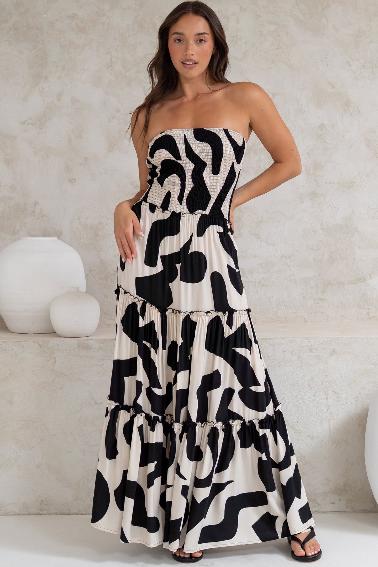 Rhea Maxi Dress - Strapless Ruffle Spliced Tiered Dress in Halsey Print