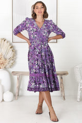 JAASE - Cardinal Midi Dress: V-Neck Shift Dress with Lace Splicing and Optional Waist Tie in Rhodium Print