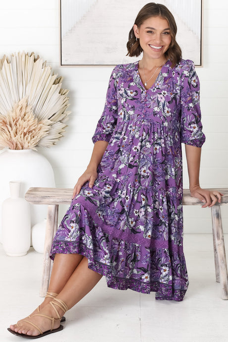 JAASE - Cardinal Midi Dress: V-Neck Shift Dress with Lace Splicing and Optional Waist Tie in Rhodium Print