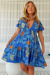 JAASE - Rhys Mini Dress: Flutter Sleeve Tiered Babydoll Dress in Blue Bell Print