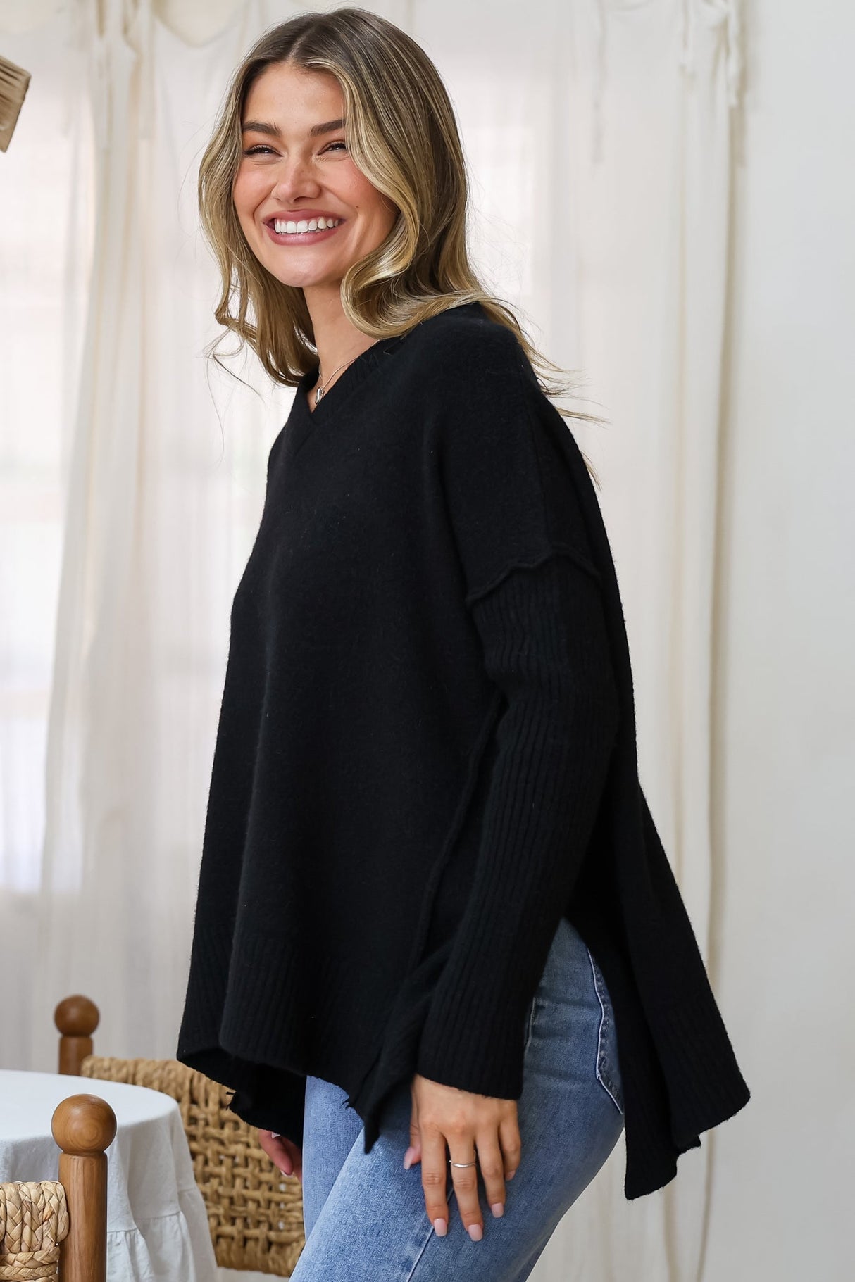 Ridge Jumper - V Neck Relaxed Shark Bite Ribbed Hemline Knit in Black