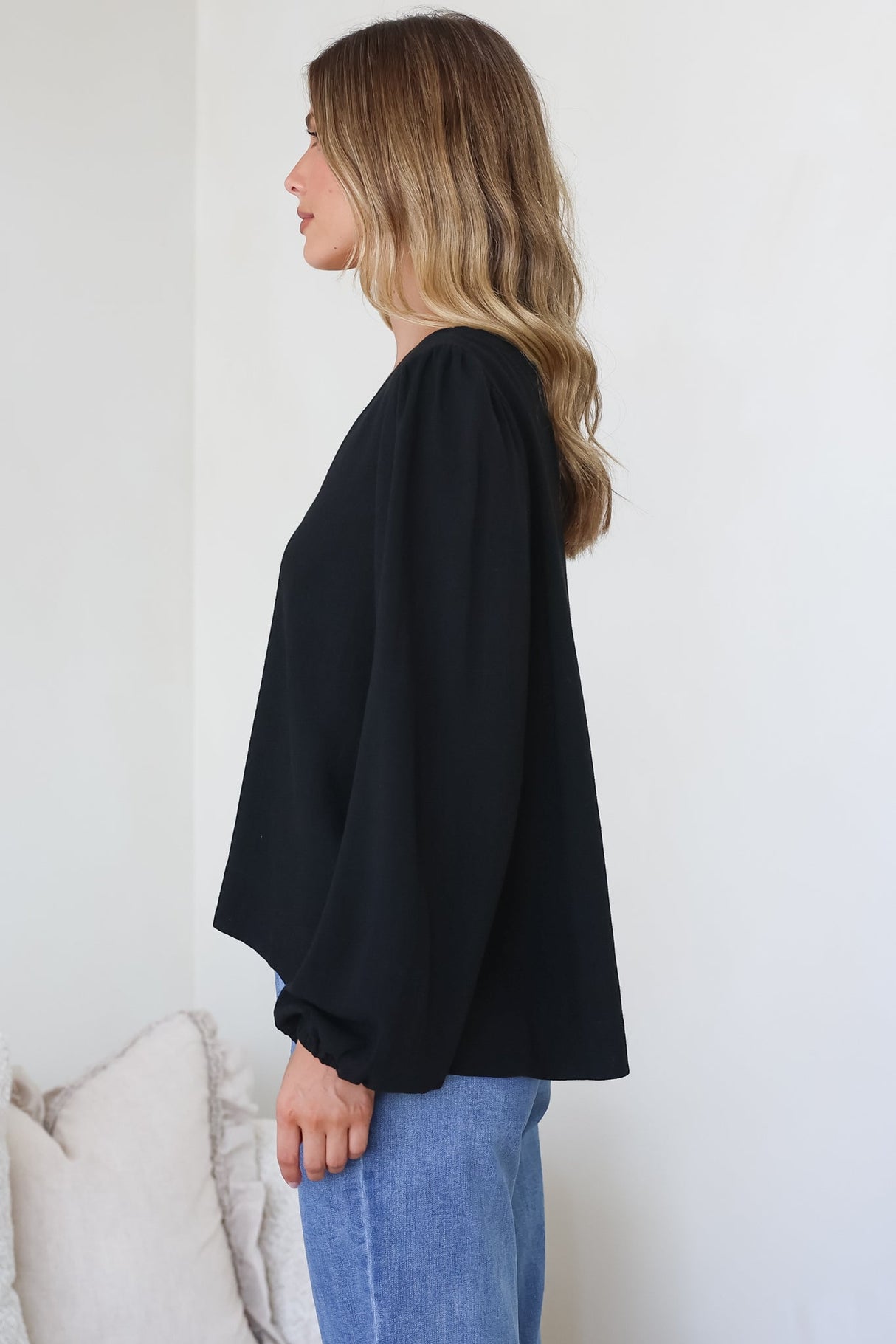 Ritual Top - V-Neck High Low Pull Over with Long Balloon Sleeves in Black